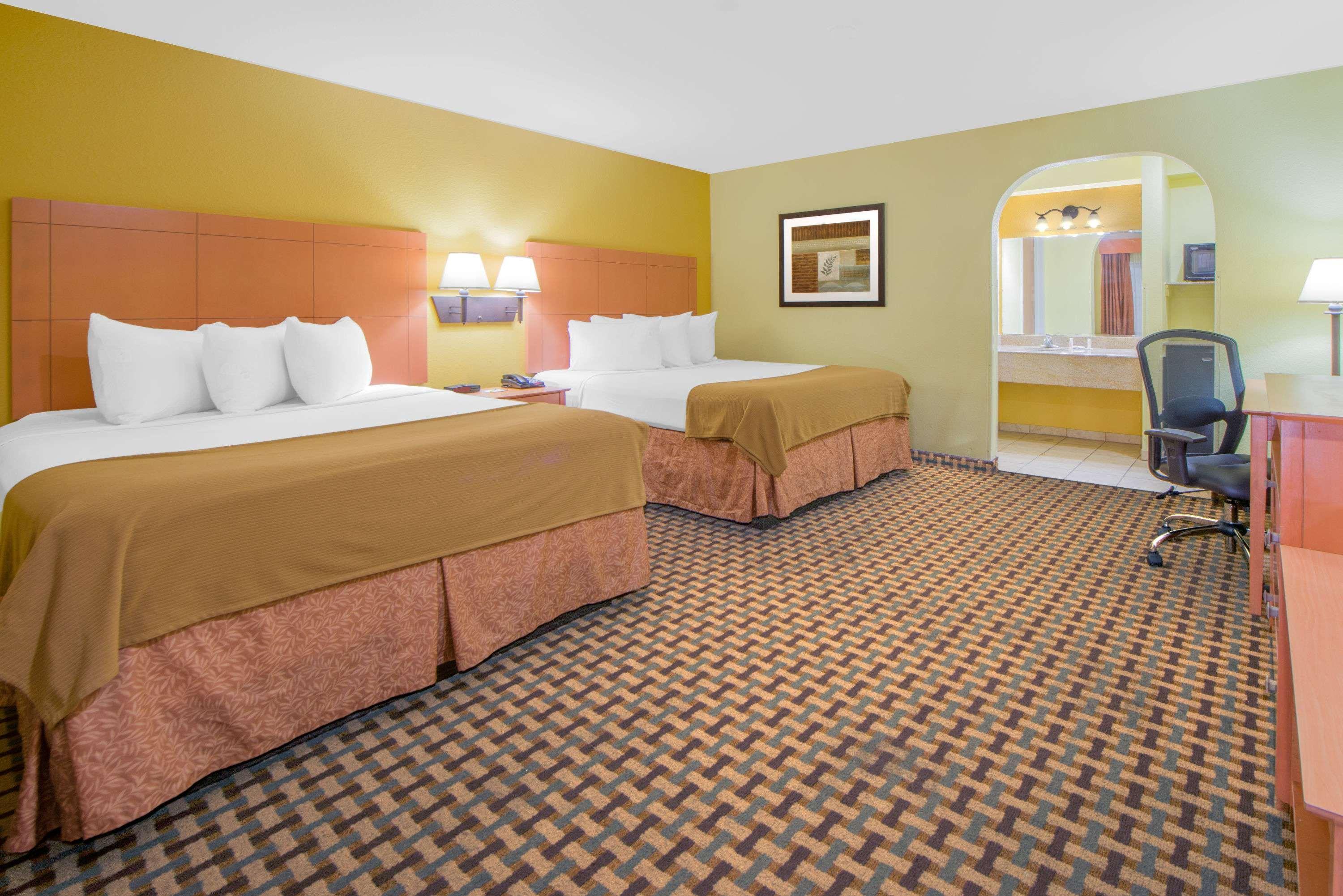 Days Inn By Wyndham Lubbock South מראה חיצוני תמונה