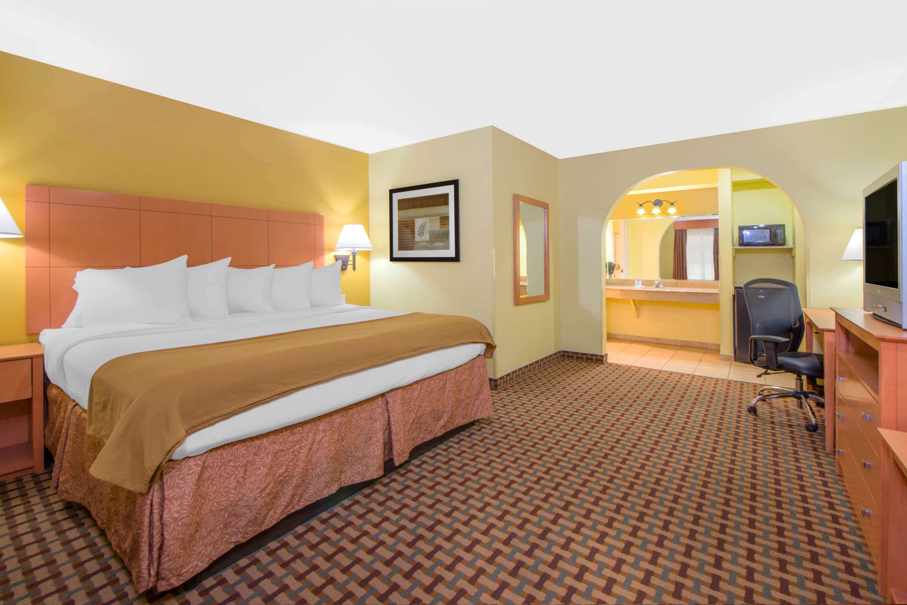 Days Inn By Wyndham Lubbock South מראה חיצוני תמונה