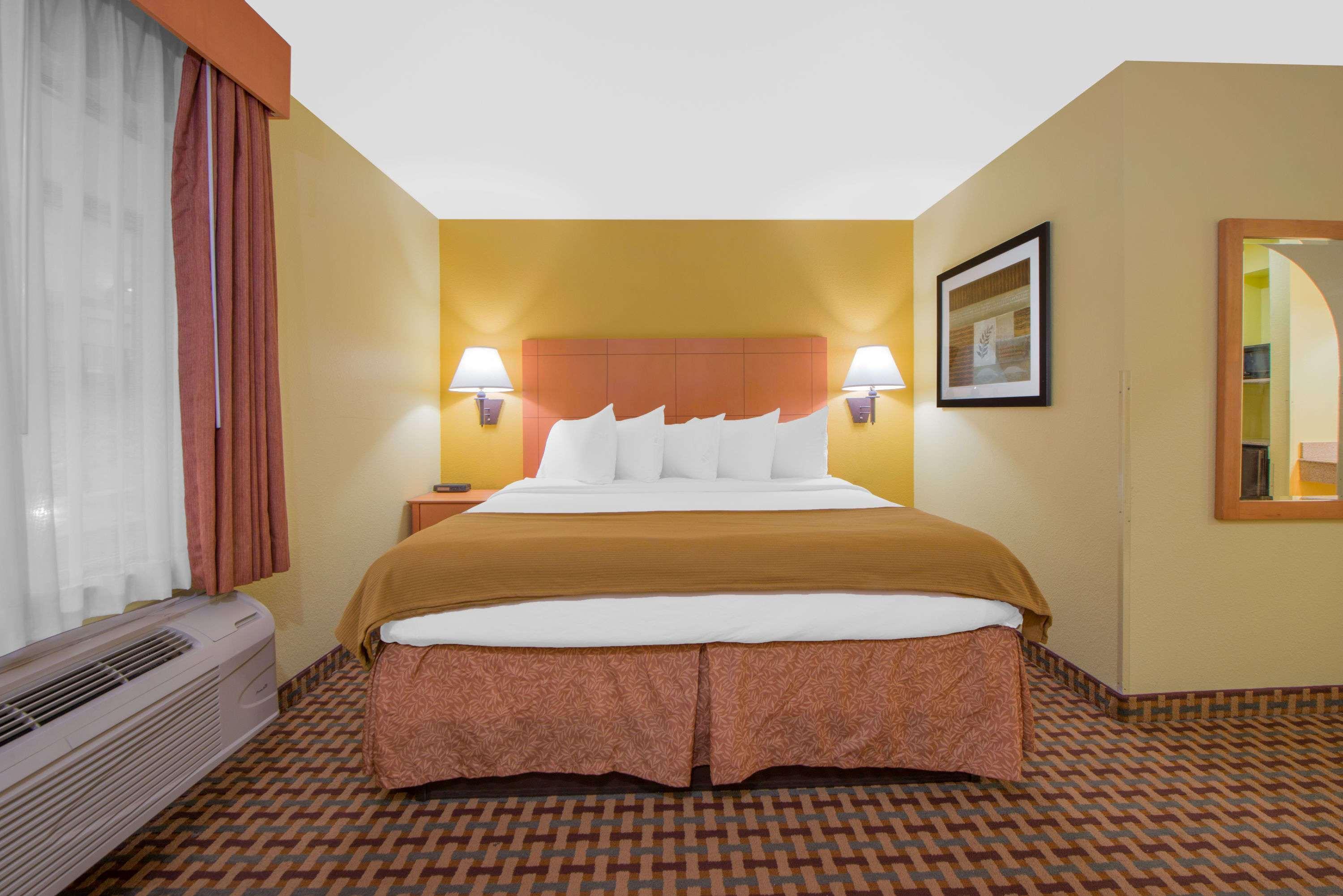 Days Inn By Wyndham Lubbock South מראה חיצוני תמונה